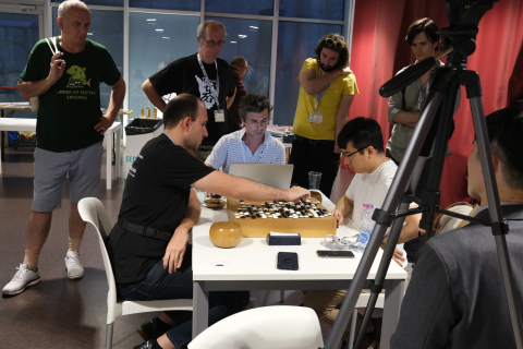 Mateusz Surma 3p wins the Pisa International Weiqi Cup
